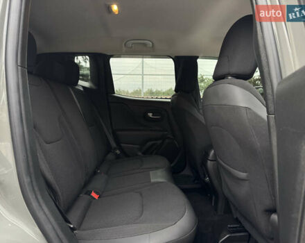 Сірий Джип Ренегат, об'ємом двигуна 2.4 л та пробігом 79 тис. км за 15500 $, фото 29 на Automoto.ua