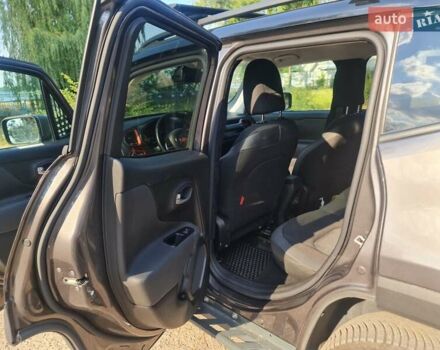 Сірий Джип Ренегат, об'ємом двигуна 1.33 л та пробігом 73 тис. км за 16500 $, фото 13 на Automoto.ua