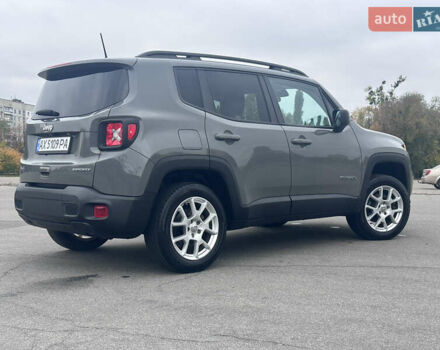 Сірий Джип Ренегат, об'ємом двигуна 2.36 л та пробігом 103 тис. км за 14500 $, фото 4 на Automoto.ua
