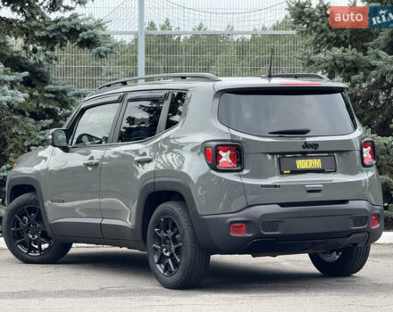 Сірий Джип Ренегат, об'ємом двигуна 2.4 л та пробігом 79 тис. км за 15500 $, фото 11 на Automoto.ua