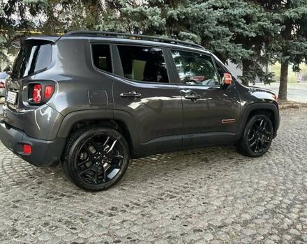 Серый Джип Ренегат, объемом двигателя 2.36 л и пробегом 158 тыс. км за 14600 $, фото 4 на Automoto.ua