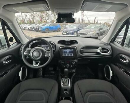 Серый Джип Ренегат, объемом двигателя 2.4 л и пробегом 17 тыс. км за 16200 $, фото 17 на Automoto.ua