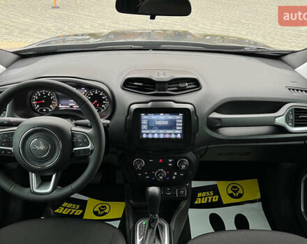 Серый Джип Ренегат, объемом двигателя 2.4 л и пробегом 46 тыс. км за 15800 $, фото 13 на Automoto.ua