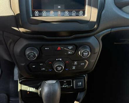 Серый Джип Ренегат, объемом двигателя 2.4 л и пробегом 57 тыс. км за 18490 $, фото 12 на Automoto.ua