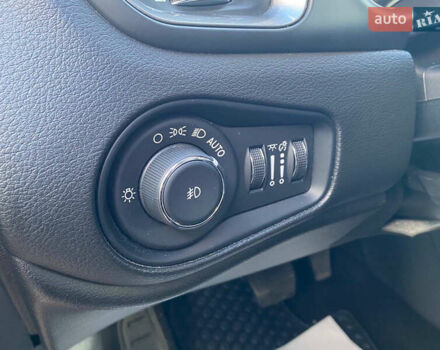 Серый Джип Ренегат, объемом двигателя 1.33 л и пробегом 55 тыс. км за 18900 $, фото 19 на Automoto.ua