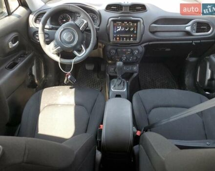 Серый Джип Ренегат, объемом двигателя 1.33 л и пробегом 22 тыс. км за 5100 $, фото 7 на Automoto.ua