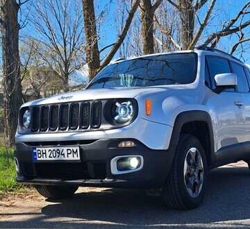 Джип Ренегат 2015 в Белгород-Днестровском на Automoto.ua Серый Джип Ренегат, объемом двигателя 1.37 л и пробегом 105 тыс. км за 10000 $, фото 1 на Automoto.ua