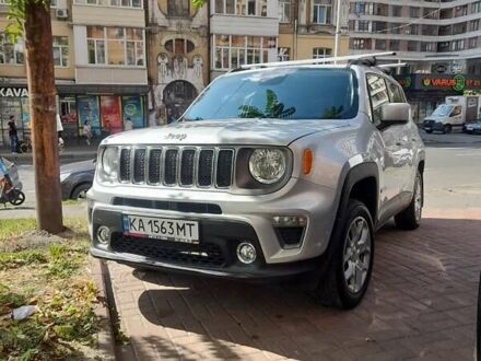 Джип Ренегат 2016 в Киеве на Automoto.ua Серый Джип Ренегат, объемом двигателя 2.36 л и пробегом 159 тыс. км за 15000 $, фото 1 на Automoto.ua