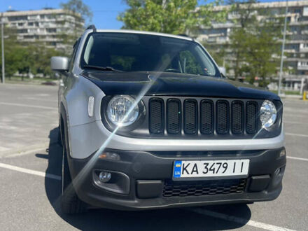 Джип Ренегат 2016 в Киеве на Automoto.ua Серый Джип Ренегат, объемом двигателя 2.36 л и пробегом 110 тыс. км за 12800 $, фото 1 на Automoto.ua