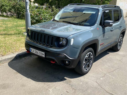 Джип Ренегат 2016 в Киеве на Automoto.ua Серый Джип Ренегат, объемом двигателя 2.36 л и пробегом 135 тыс. км за 13500 $, фото 1 на Automoto.ua