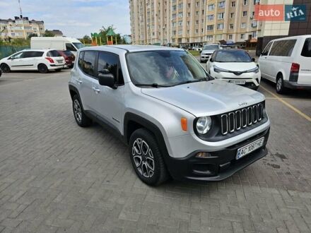 Джип Ренегат 2016 в Луцке на Automoto.ua Серый Джип Ренегат, объемом двигателя 2.4 л и пробегом 105 тыс. км за 11000 $, фото 1 на Automoto.ua