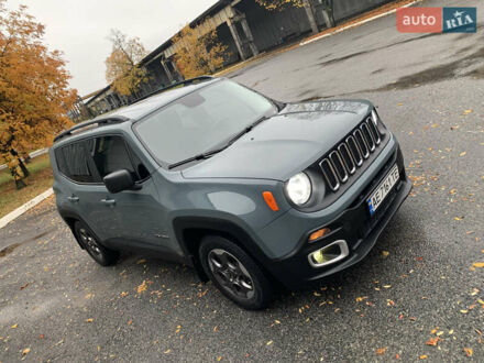 Джип Ренегат 2017 в Днепре (Днепропетровске) на Automoto.ua Серый Джип Ренегат, объемом двигателя 2.4 л и пробегом 133 тыс. км за 12900 $, фото 1 на Automoto.ua