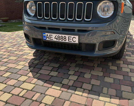 Джип Ренегат 2018 у Дніпро (Дніпропетровську) на Automoto.ua Сірий Джип Ренегат, об'ємом двигуна 2.36 л та пробігом 70 тис. км за 16500 $, фото 1 на Automoto.ua