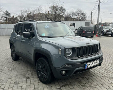 Серый Джип Ренегат, объемом двигателя 2.36 л и пробегом 155 тыс. км за 12500 $, фото 1 на Automoto.ua
