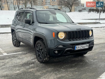 Серый Джип Ренегат, объемом двигателя 2.36 л и пробегом 117 тыс. км за 14500 $, фото 1 на Automoto.ua