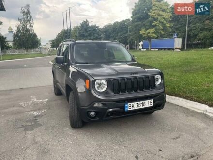 Джип Ренегат 2019 у Рівному на Automoto.ua Сірий Джип Ренегат, об'ємом двигуна 2.36 л та пробігом 82 тис. км за 16000 $, фото 1 на Automoto.ua