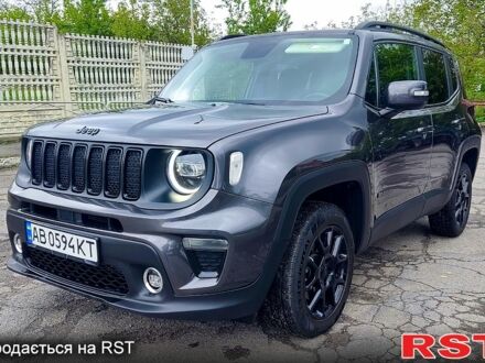 Джип Ренегат 2020 в Виннице на Automoto.ua Серый Джип Ренегат, объемом двигателя 2.4 л и пробегом 36 тыс. км за 19000 $, фото 1 на Automoto.ua