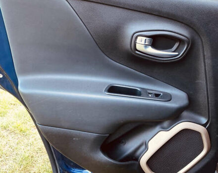 Синий Джип Ренегат, объемом двигателя 2.4 л и пробегом 125 тыс. км за 12500 $, фото 12 на Automoto.ua