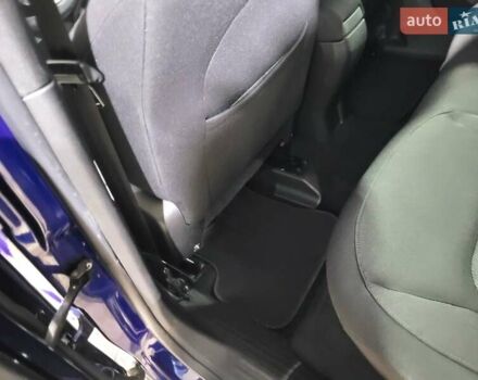 Синий Джип Ренегат, объемом двигателя 2.36 л и пробегом 249 тыс. км за 11750 $, фото 21 на Automoto.ua