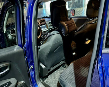 Синій Джип Ренегат, об'ємом двигуна 2.36 л та пробігом 130 тис. км за 14000 $, фото 10 на Automoto.ua