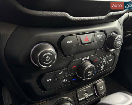 Синій Джип Ренегат, об'ємом двигуна 2.4 л та пробігом 112 тис. км за 13700 $, фото 13 на Automoto.ua