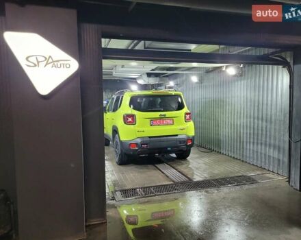 Джип Ренегат 2017 в Львове на Automoto.ua Зеленый Джип Ренегат, объемом двигателя 2.36 л и пробегом 268 тыс. км за 12999 $, фото 4 на Automoto.ua