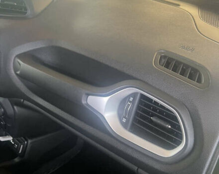 Джип Ренегат 2018 в Люботине на Automoto.ua Зеленый Джип Ренегат, объемом двигателя 2.36 л и пробегом 126 тыс. км за 13000 $, фото 13 на Automoto.ua