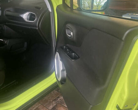 Джип Ренегат 2018 в Люботине на Automoto.ua Зеленый Джип Ренегат, объемом двигателя 2.36 л и пробегом 126 тыс. км за 13000 $, фото 15 на Automoto.ua