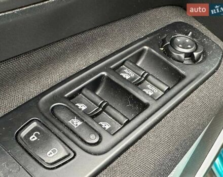 Зелений Джип Ренегат, об'ємом двигуна 2.36 л та пробігом 185 тис. км за 13990 $, фото 24 на Automoto.ua