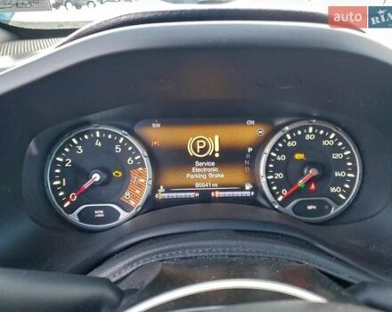 Зелений Джип Ренегат, об'ємом двигуна 1.33 л та пробігом 154 тис. км за 2000 $, фото 8 на Automoto.ua