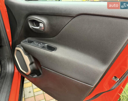 Помаранчевий Джип Ренегат, об'ємом двигуна 2.36 л та пробігом 140 тис. км за 10999 $, фото 40 на Automoto.ua