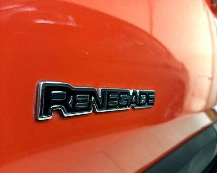 Оранжевый Джип Ренегат, объемом двигателя 2.4 л и пробегом 135 тыс. км за 12400 $, фото 1 на Automoto.ua