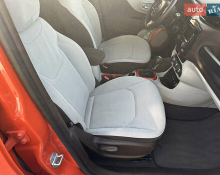 Оранжевый Джип Ренегат, объемом двигателя 2.36 л и пробегом 158 тыс. км за 11700 $, фото 26 на Automoto.ua