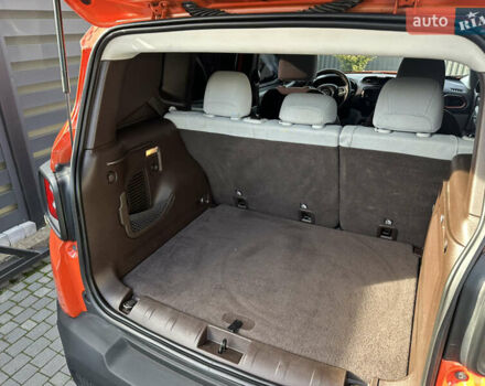 Оранжевый Джип Ренегат, объемом двигателя 2.36 л и пробегом 158 тыс. км за 11700 $, фото 18 на Automoto.ua