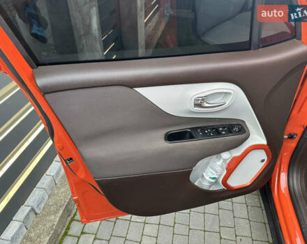 Оранжевый Джип Ренегат, объемом двигателя 2.36 л и пробегом 158 тыс. км за 11700 $, фото 19 на Automoto.ua