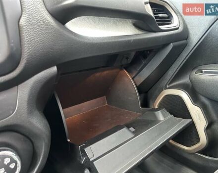 Помаранчевий Джип Ренегат, об'ємом двигуна 2.36 л та пробігом 159 тис. км за 13300 $, фото 29 на Automoto.ua