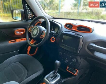 Оранжевый Джип Ренегат, объемом двигателя 2.36 л и пробегом 115 тыс. км за 14500 $, фото 10 на Automoto.ua