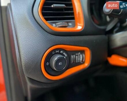 Оранжевый Джип Ренегат, объемом двигателя 2.36 л и пробегом 115 тыс. км за 14500 $, фото 14 на Automoto.ua