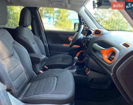 Оранжевый Джип Ренегат, объемом двигателя 2.36 л и пробегом 115 тыс. км за 14500 $, фото 11 на Automoto.ua