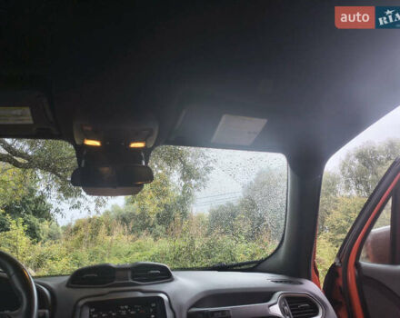 Джип Ренегат 2021 в Киеве на Automoto.ua Оранжевый Джип Ренегат, объемом двигателя 2.36 л и пробегом 78 тыс. км за 16000 $, фото 15 на Automoto.ua