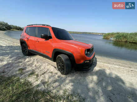 Джип Ренегат 2018 в Николаеве на Automoto.ua Оранжевый Джип Ренегат, объемом двигателя 2.36 л и пробегом 80 тыс. км за 12000 $, фото 1 на Automoto.ua