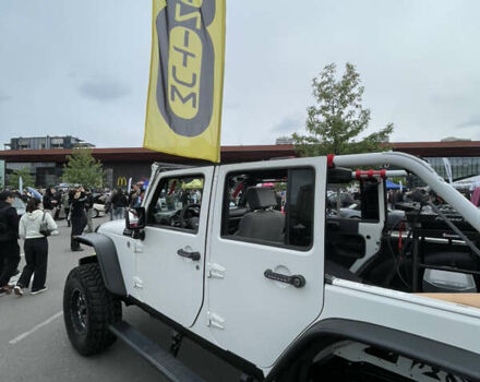 Белый Джип Вранглер, объемом двигателя 3.6 л и пробегом 132 тыс. км за 26500 $, фото 7 на Automoto.ua