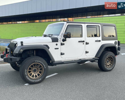 Джип Вранглер 2016 в Киеве на Automoto.ua Белый Джип Вранглер, объемом двигателя 3.6 л и пробегом 96 тыс. км за 27500 $, фото 30 на Automoto.ua