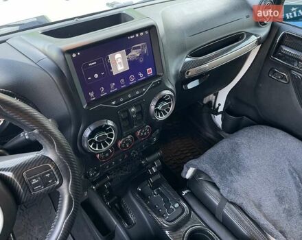 Джип Вранглер 2016 в Киеве на Automoto.ua Белый Джип Вранглер, объемом двигателя 3.6 л и пробегом 96 тыс. км за 27500 $, фото 16 на Automoto.ua