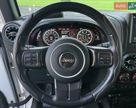 Джип Вранглер 2016 в Киеве на Automoto.ua Белый Джип Вранглер, объемом двигателя 3.6 л и пробегом 96 тыс. км за 27500 $, фото 14 на Automoto.ua