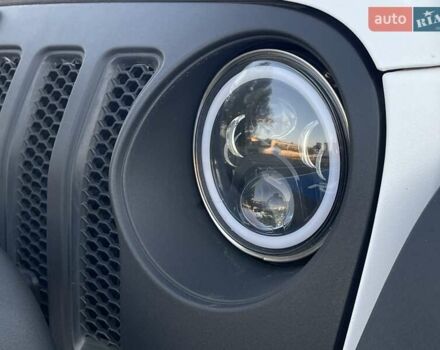 Джип Вранглер 2016 в Киеве на Automoto.ua Белый Джип Вранглер, объемом двигателя 3.6 л и пробегом 96 тыс. км за 27500 $, фото 6 на Automoto.ua