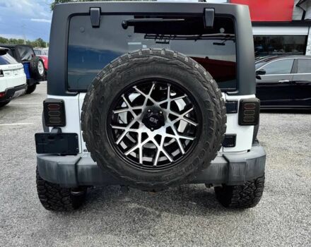 Білий Джип Wrangler, об'ємом двигуна 3.6 л та пробігом 65 тис. км за 5650 $, фото 4 на Automoto.ua
