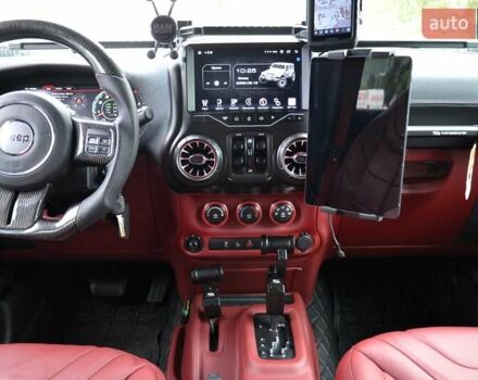 Белый Джип Вранглер, объемом двигателя 3.6 л и пробегом 67 тыс. км за 84500 $, фото 55 на Automoto.ua