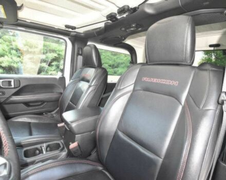 Білий Джип Wrangler, об'ємом двигуна 2 л та пробігом 44 тис. км за 18400 $, фото 9 на Automoto.ua