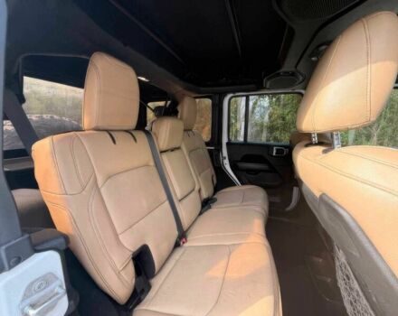 Білий Джип Wrangler, об'ємом двигуна 3.6 л та пробігом 38 тис. км за 7600 $, фото 13 на Automoto.ua